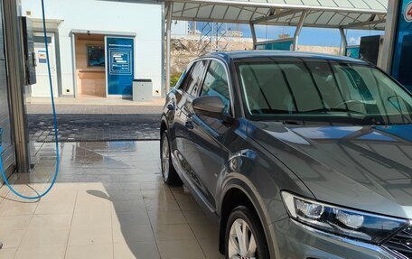 Volkswagen T-Roc I, 2020 год, 2 488 000 рублей, 24 фотография