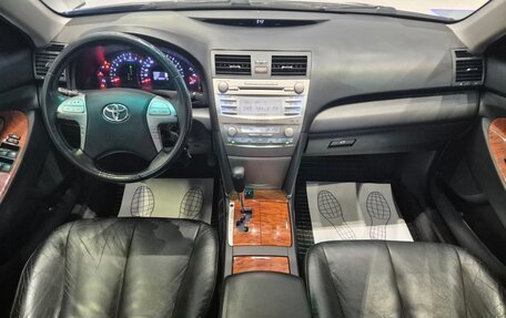 Toyota Camry, 2009 год, 1 570 000 рублей, 28 фотография