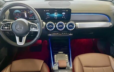 Mercedes-Benz GLB, 2022 год, 2 474 013 рублей, 7 фотография