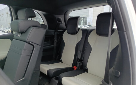 Mercedes-Benz GLB, 2019 год, 3 980 000 рублей, 23 фотография