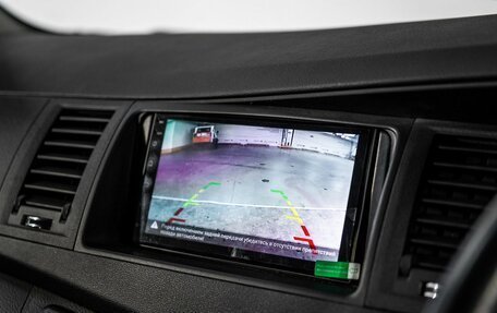 Toyota ISis I, 2010 год, 1 200 000 рублей, 12 фотография