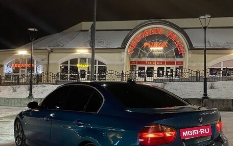 BMW 3 серия, 2005 год, 970 000 рублей, 9 фотография