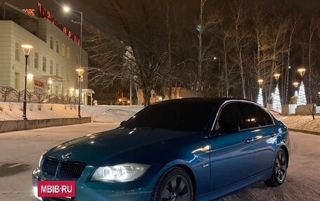 BMW 3 серия, 2005 год, 970 000 рублей, 8 фотография