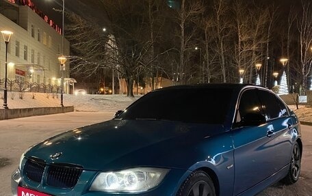BMW 3 серия, 2005 год, 970 000 рублей, 12 фотография
