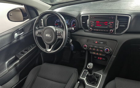 KIA Sportage IV рестайлинг, 2016 год, 1 629 000 рублей, 13 фотография