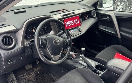 Toyota RAV4, 2017 год, 2 250 000 рублей, 8 фотография