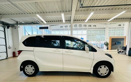 Honda Freed I, 2010 год, 1 099 999 рублей, 7 фотография