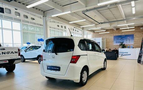 Honda Freed I, 2010 год, 1 099 999 рублей, 6 фотография