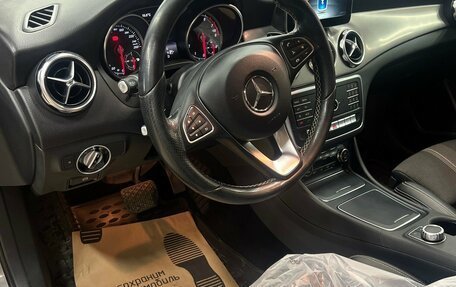 Mercedes-Benz GLA, 2017 год, 1 952 000 рублей, 2 фотография