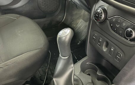 Renault Sandero II рестайлинг, 2016 год, 899 000 рублей, 16 фотография