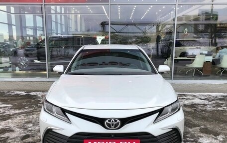 Toyota Camry, 2021 год, 3 200 000 рублей, 6 фотография