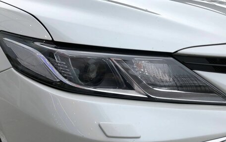 Toyota Camry, 2021 год, 3 200 000 рублей, 14 фотография