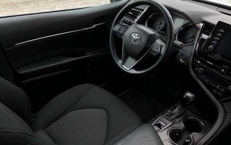 Toyota Camry, 2021 год, 3 200 000 рублей, 16 фотография