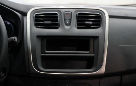 Renault Logan II, 2021 год, 1 100 000 рублей, 16 фотография