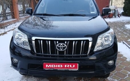 Toyota Land Cruiser Prado 150 рестайлинг 2, 2013 год, 2 476 000 рублей, 1 фотография