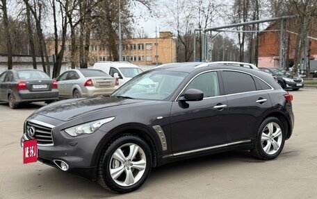 Infiniti FX II, 2011 год, 1 450 000 рублей, 2 фотография