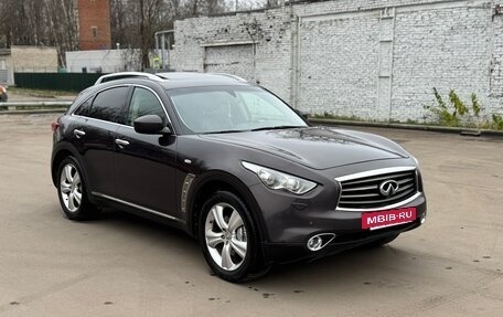 Infiniti FX II, 2011 год, 1 450 000 рублей, 11 фотография