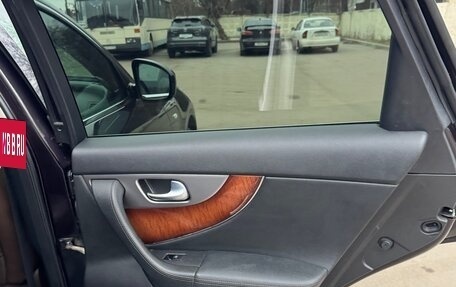 Infiniti FX II, 2011 год, 1 450 000 рублей, 29 фотография