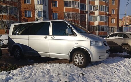 Volkswagen Caravelle T5, 2007 год, 1 150 000 рублей, 2 фотография