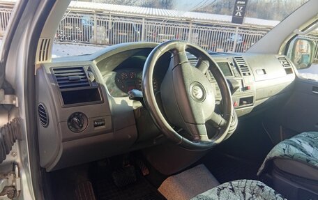 Volkswagen Caravelle T5, 2007 год, 1 150 000 рублей, 13 фотография