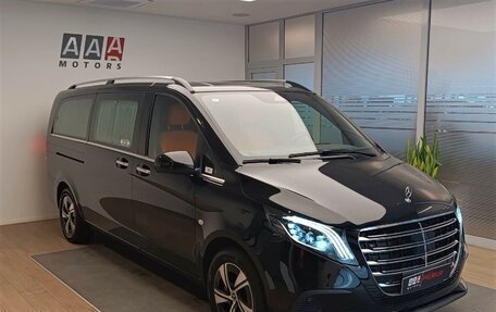 Mercedes-Benz V-Класс, 2025 год, 8 900 000 рублей, 2 фотография