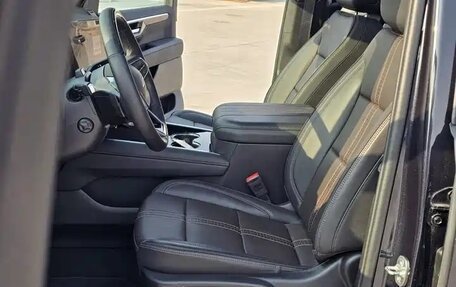 Chevrolet Tahoe IV, 2024 год, 11 600 005 рублей, 7 фотография