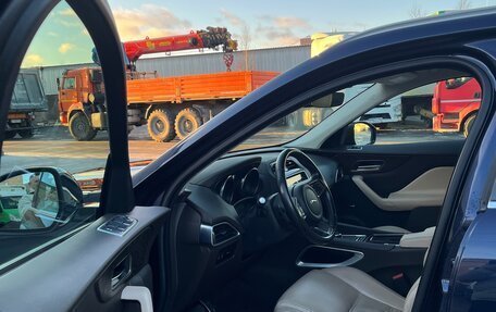 Jaguar F-Pace, 2018 год, 3 200 000 рублей, 9 фотография