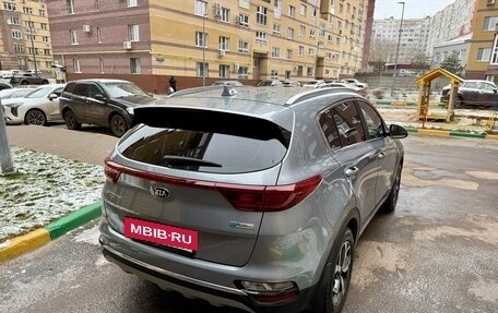 KIA Sportage IV рестайлинг, 2021 год, 2 200 000 рублей, 2 фотография