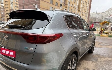 KIA Sportage IV рестайлинг, 2021 год, 2 200 000 рублей, 25 фотография