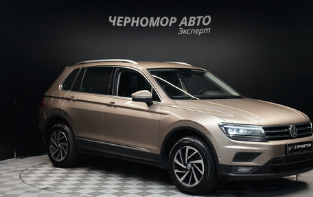 Volkswagen Tiguan II, 2018 год, 2 280 000 рублей, 3 фотография