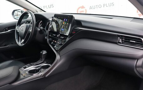 Toyota Camry, 2021 год, 3 399 000 рублей, 9 фотография