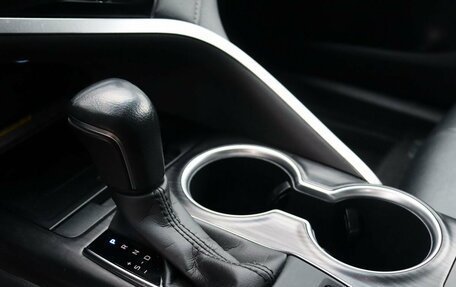 Toyota Camry, 2021 год, 3 399 000 рублей, 13 фотография