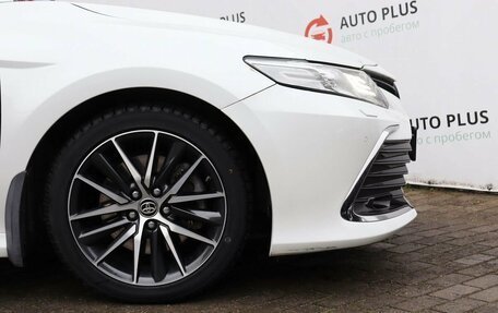 Toyota Camry, 2021 год, 3 399 000 рублей, 18 фотография