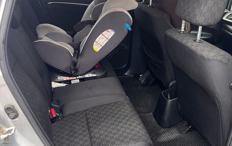 Honda Fit III, 2016 год, 990 000 рублей, 4 фотография