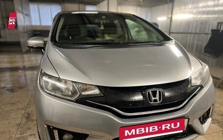 Honda Fit III, 2016 год, 990 000 рублей, 9 фотография