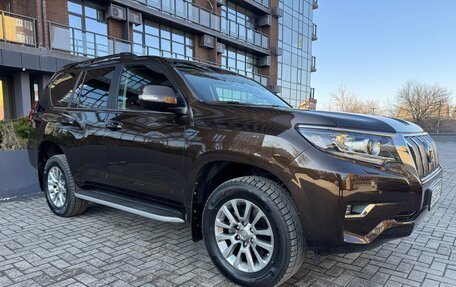 Toyota Land Cruiser Prado 150 рестайлинг 2, 2018 год, 5 700 000 рублей, 2 фотография