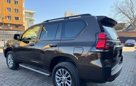 Toyota Land Cruiser Prado 150 рестайлинг 2, 2018 год, 5 700 000 рублей, 7 фотография