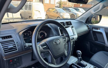 Toyota Land Cruiser Prado 150 рестайлинг 2, 2018 год, 5 700 000 рублей, 18 фотография