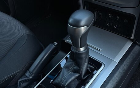 Toyota Land Cruiser Prado 150 рестайлинг 2, 2018 год, 5 700 000 рублей, 30 фотография