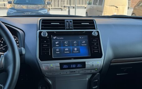 Toyota Land Cruiser Prado 150 рестайлинг 2, 2018 год, 5 700 000 рублей, 34 фотография