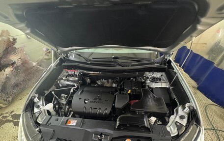 Mitsubishi Outlander III рестайлинг 3, 2015 год, 1 680 000 рублей, 3 фотография