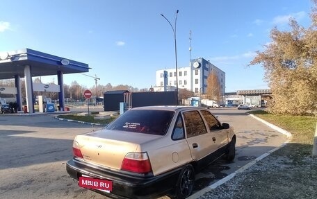 Daewoo Nexia I рестайлинг, 2002 год, 55 000 рублей, 7 фотография