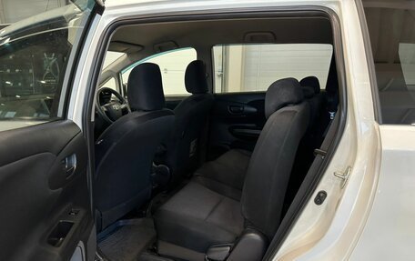 Toyota Wish II, 2013 год, 1 299 000 рублей, 17 фотография