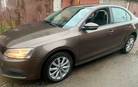 Volkswagen Jetta VI, 2013 год, 1 100 000 рублей, 6 фотография