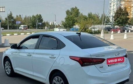 Hyundai Solaris II рестайлинг, 2019 год, 1 350 000 рублей, 2 фотография