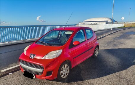 Peugeot 107 I рестайлинг, 2011 год, 330 000 рублей, 1 фотография