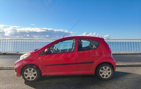 Peugeot 107 I рестайлинг, 2011 год, 330 000 рублей, 6 фотография