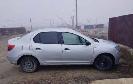 Renault Logan II, 2016 год, 350 000 рублей, 7 фотография