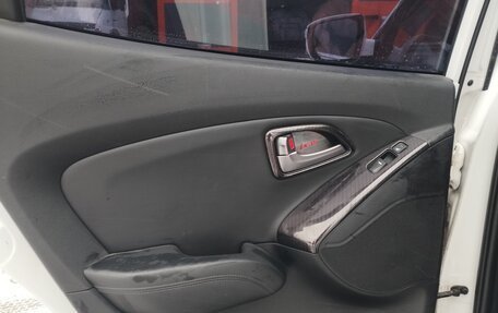 Hyundai ix35 I рестайлинг, 2014 год, 1 600 000 рублей, 15 фотография