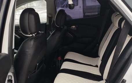 Hyundai ix35 I рестайлинг, 2014 год, 1 600 000 рублей, 29 фотография